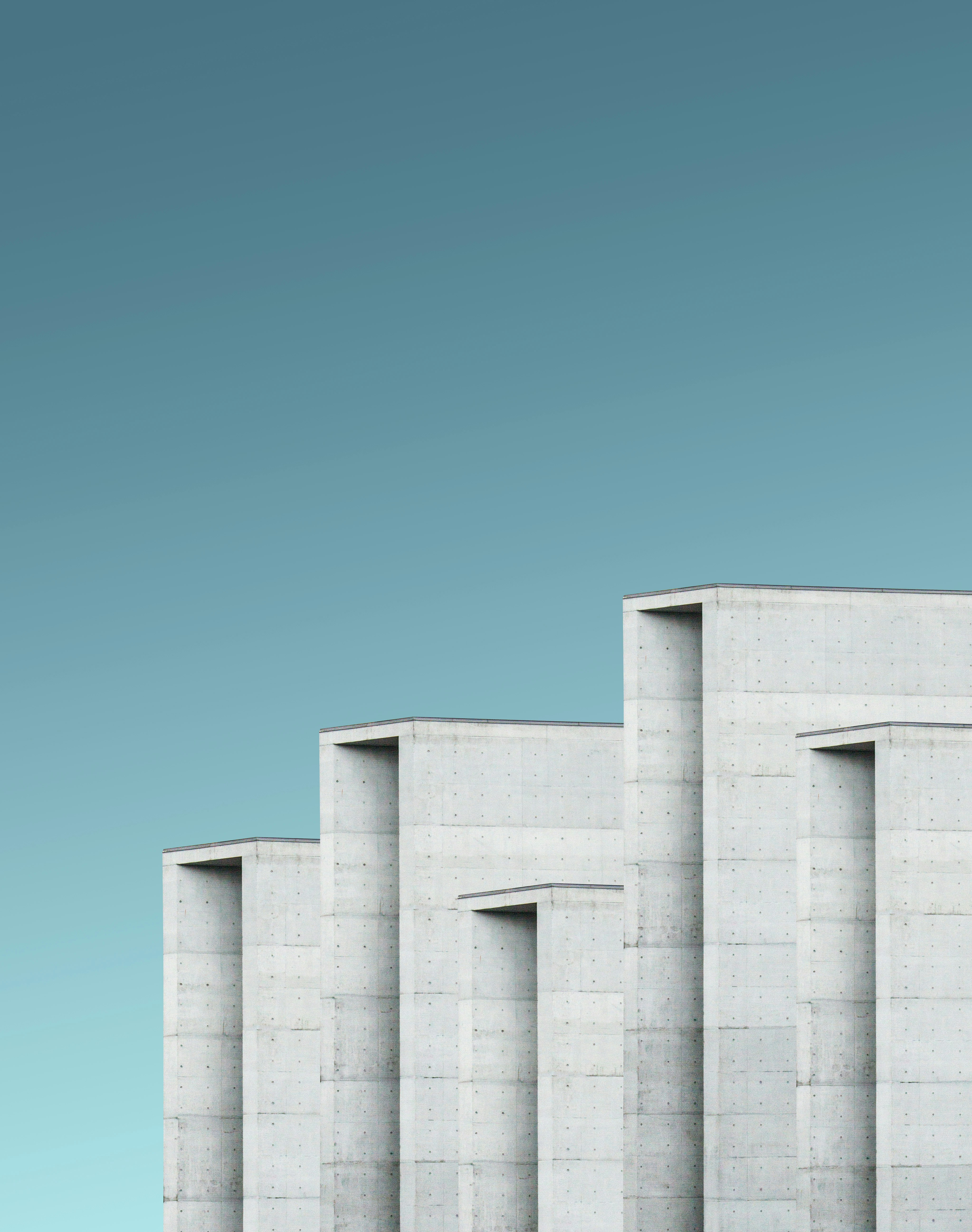 Zeitgenössische Architektur mit klarer Materialität